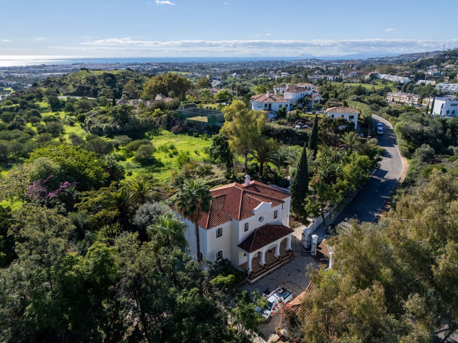 5 sovrum Villa till salu i Benahavis med pool garage - 3 850 000 € (Ref: 9217260)