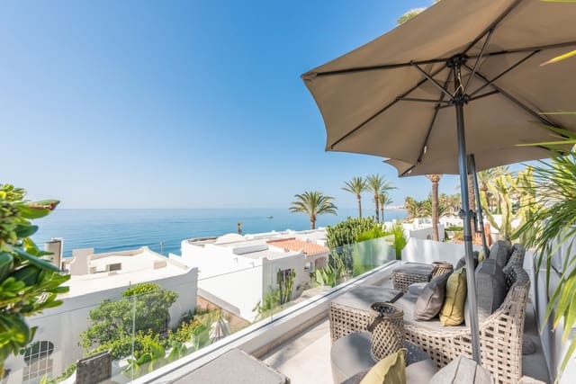 3 bedroom Townhouse for sale in Marbella with pool garage - € 3,500,000 (Ref: 9217261)