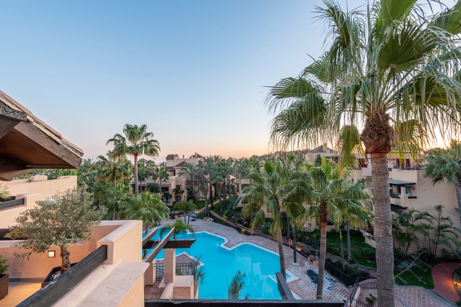 3 Zimmer Penthouse zu verkaufen in San Pedro de Alcantara mit Pool Garage - 1.795.000 € (Ref: 9217267)