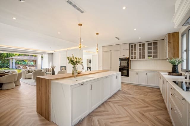 4 bedroom Villa for sale in Los Arqueros, Benahavís with pool garage - € 3,895,000 (Ref: 9217270)
