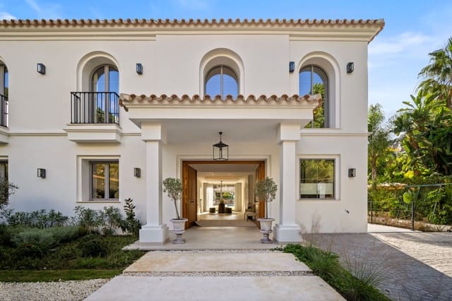 4 bedroom Villa for sale in Los Arqueros, Benahavís with pool garage - € 3,895,000 (Ref: 9217270)