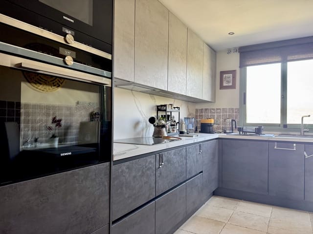 3 soverom Leilighet til salgs i Los Flamingos, Benahavís med svømmebasseng garasje - € 699 000 (Ref: 9219862)