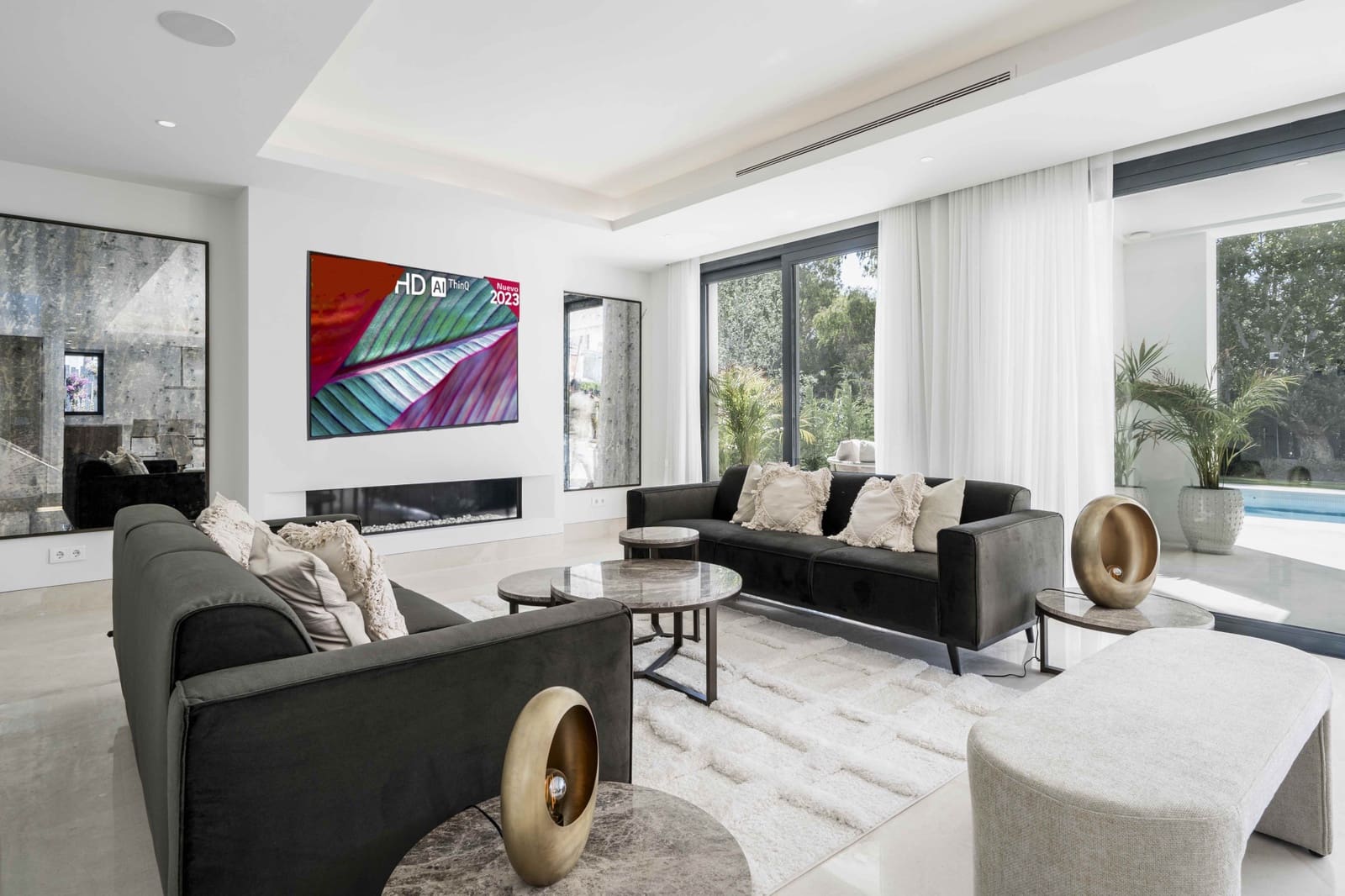 4 soveværelse Villa til salg i Estepona med swimmingpool garage - € 1.995.000 (Ref: 9219863)