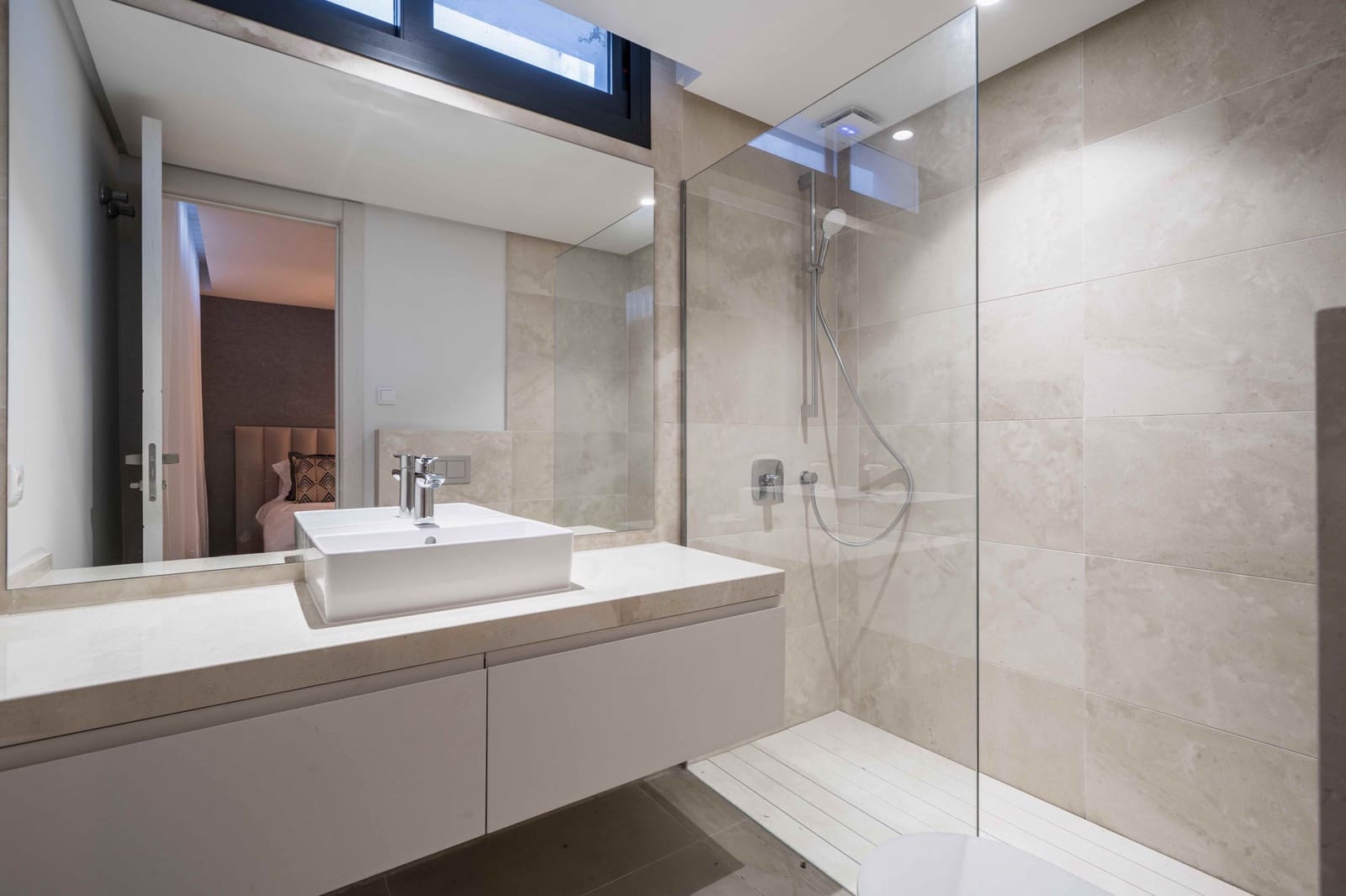 4 soveværelse Villa til salg i Estepona med swimmingpool garage - € 1.995.000 (Ref: 9219863)