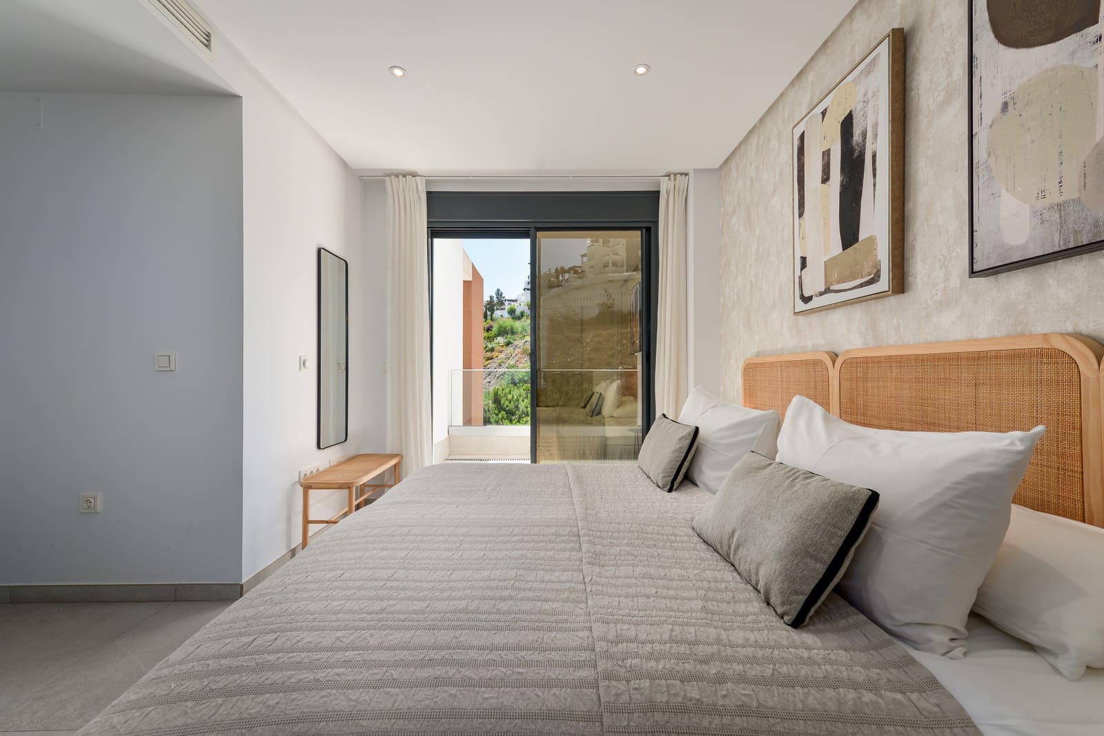 3 soverom Penthouse til salgs i Benahavis med svømmebasseng garasje - € 645 000 (Ref: 9219864)