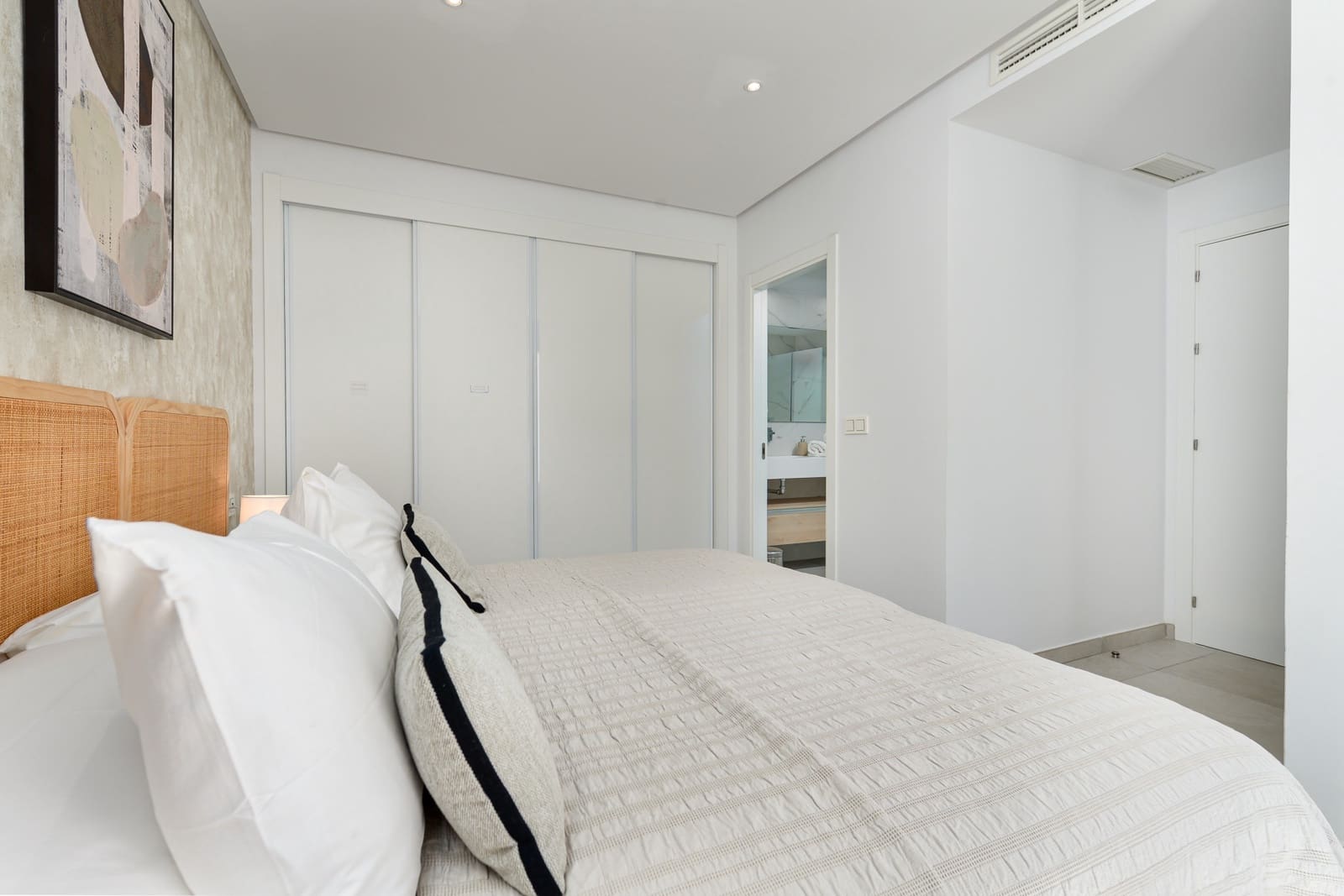 3 soverom Penthouse til salgs i Benahavis med svømmebasseng garasje - € 645 000 (Ref: 9219864)