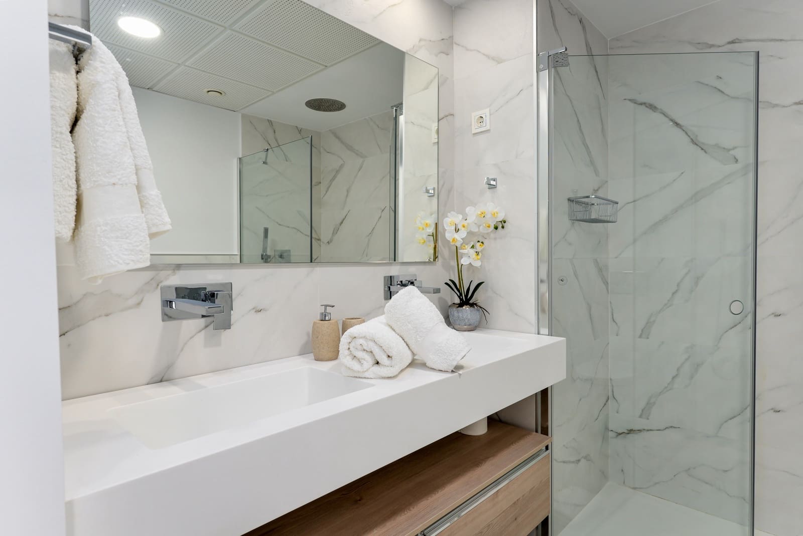 3 soverom Penthouse til salgs i Benahavis med svømmebasseng garasje - € 645 000 (Ref: 9219864)