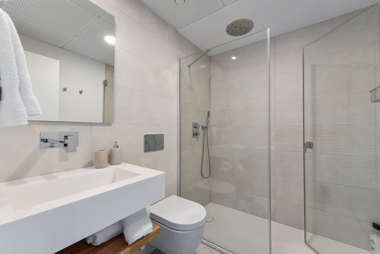 3 soverom Penthouse til salgs i Benahavis med svømmebasseng garasje - € 645 000 (Ref: 9219864)