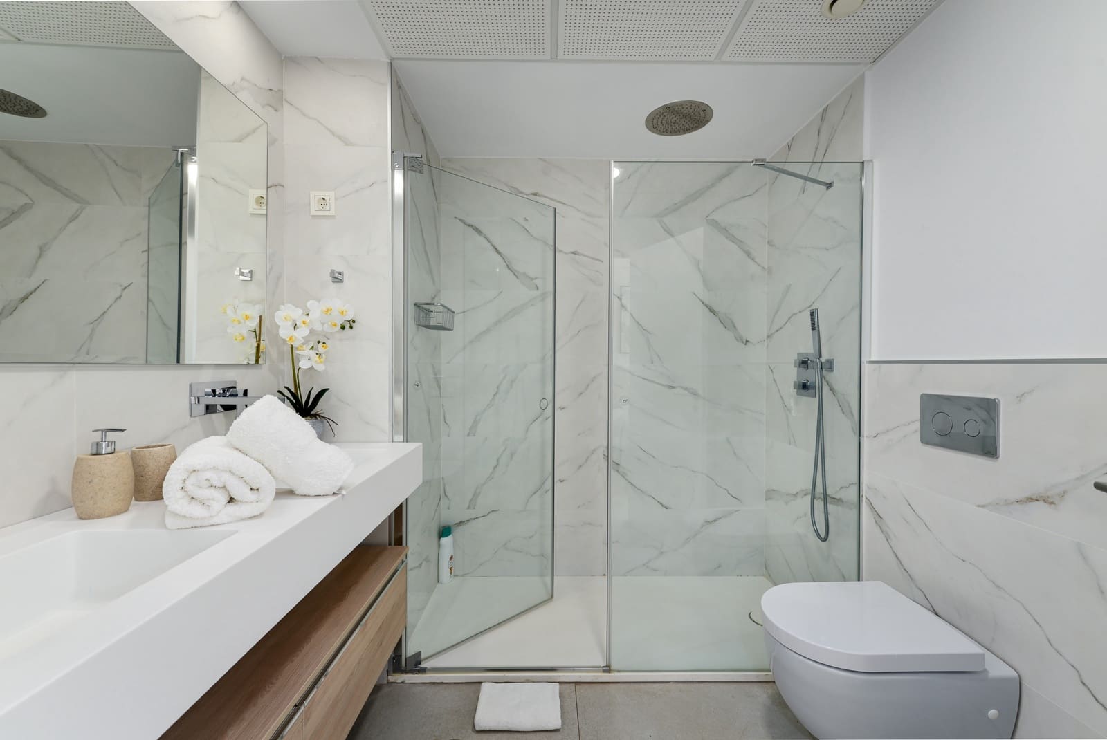 3 soverom Penthouse til salgs i Benahavis med svømmebasseng garasje - € 645 000 (Ref: 9219864)