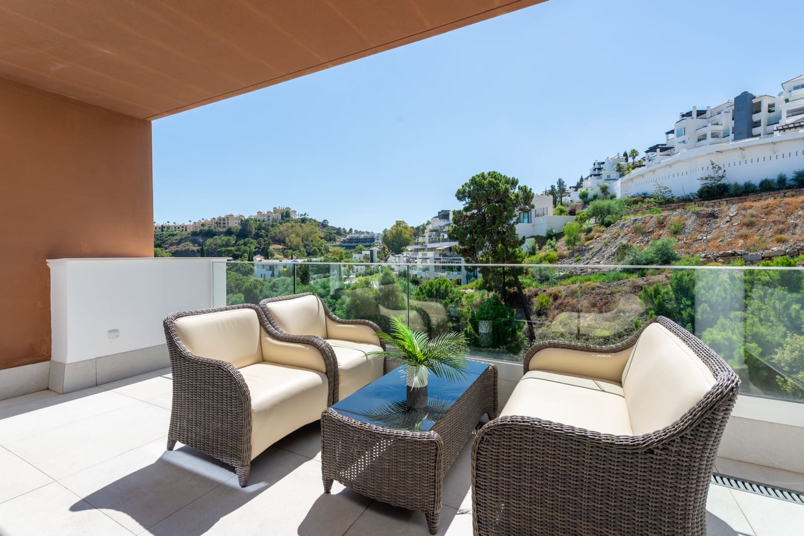 3 soverom Penthouse til salgs i Benahavis med svømmebasseng garasje - € 645 000 (Ref: 9219864)