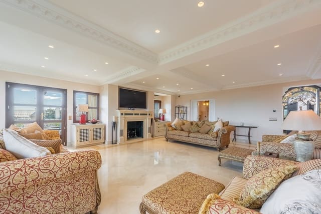 6 soverom Villa til salgs i Las Lomas, Estepona med svømmebasseng garasje - € 2 995 000 (Ref: 9219865)