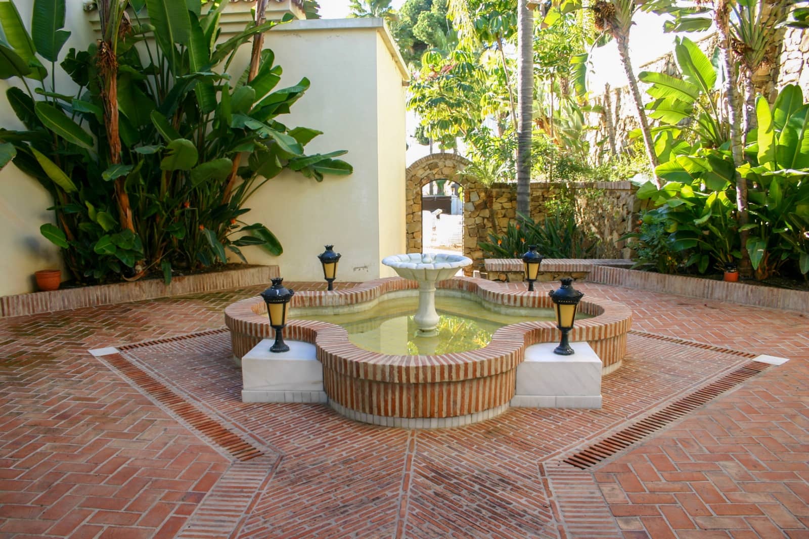 16 makuuhuone Huvila myytävänä paikassa Benahavis mukana uima-altaan 
autotalli - 13 950 000 € (Ref: 9219867)