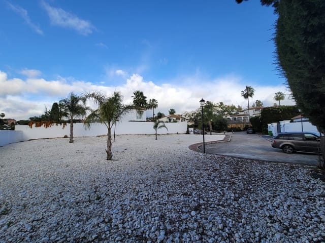 Działka budowlana na sprzedaż w Los Naranjos, Marbella - 865 000 € (Ref: 9219869)