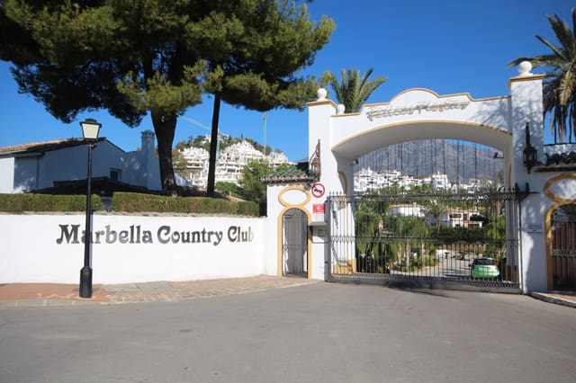 Działka budowlana na sprzedaż w Los Naranjos, Marbella - 865 000 € (Ref: 9219869)