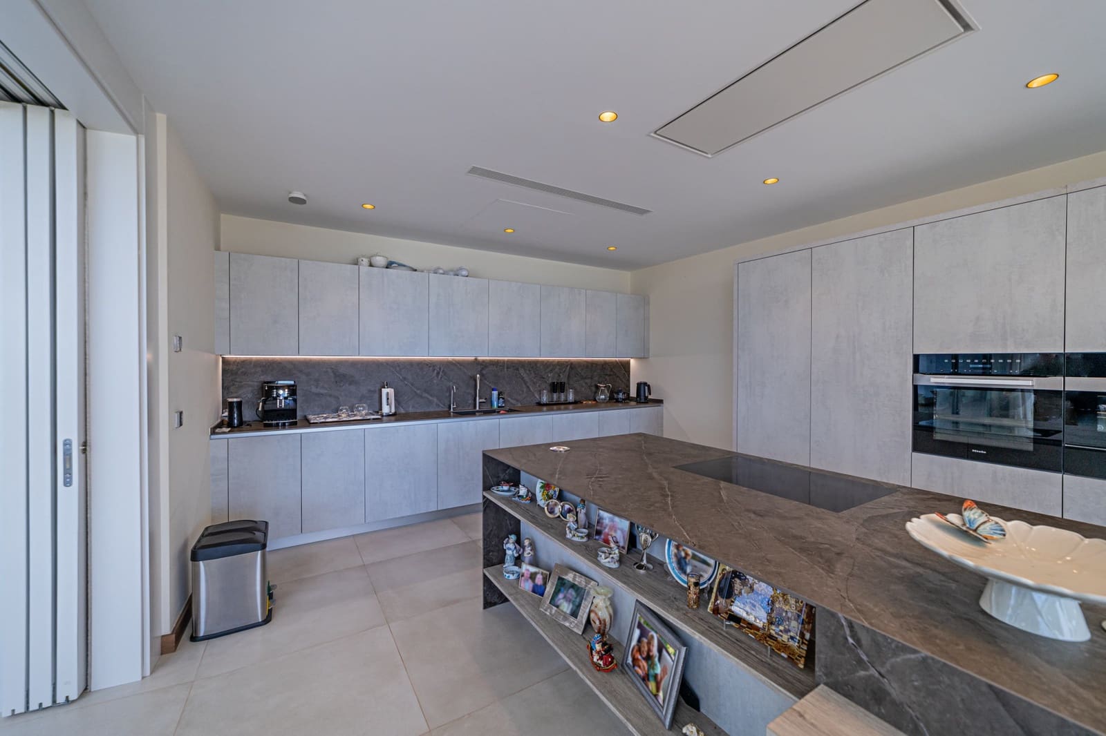 6 soveværelse Villa til salg i Los Arqueros med swimmingpool garage - € 5.800.000 (Ref: 9219871)