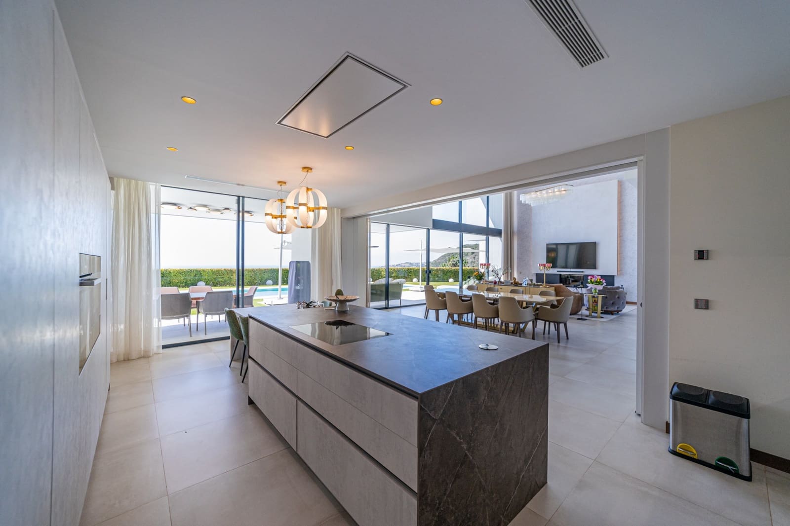 6 soveværelse Villa til salg i Los Arqueros med swimmingpool garage - € 5.800.000 (Ref: 9219871)