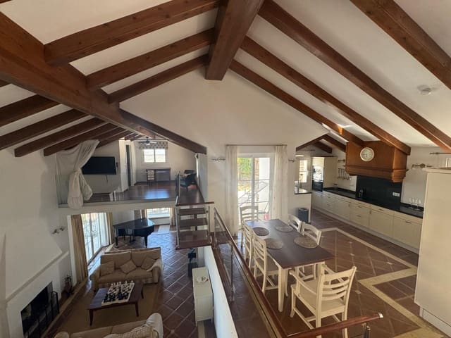 3 soverom Villa til salgs i Istán med svømmebasseng garasje - € 1 595 000 (Ref: 9219877)