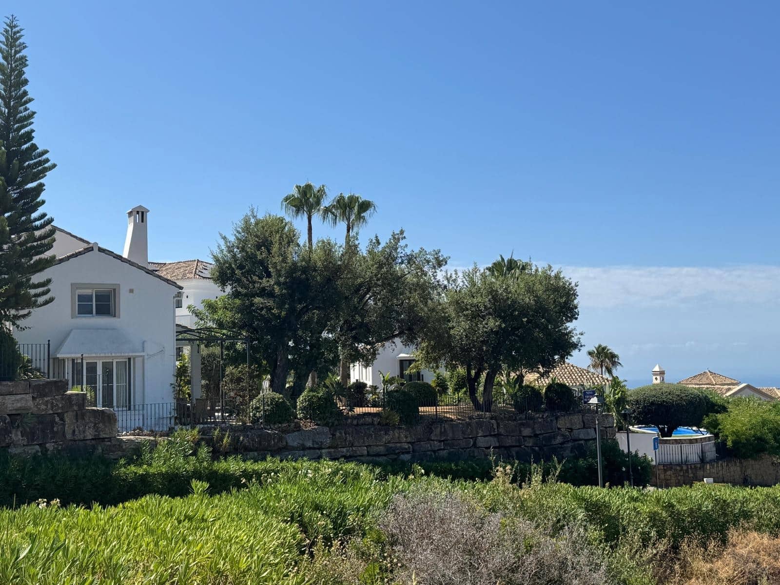 3 soverom Villa til salgs i Istan med svømmebasseng garasje - € 1 595 000 (Ref: 9219877)