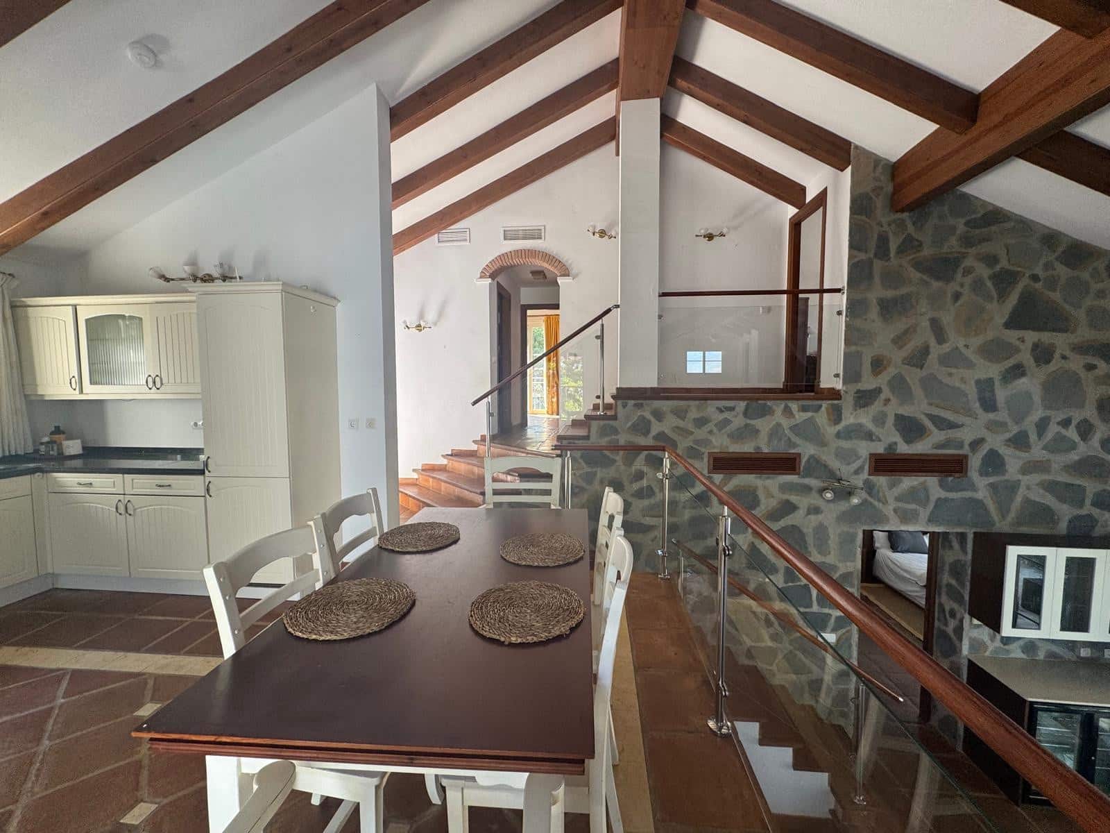 3 soverom Villa til salgs i Istan med svømmebasseng garasje - € 1 595 000 (Ref: 9219877)