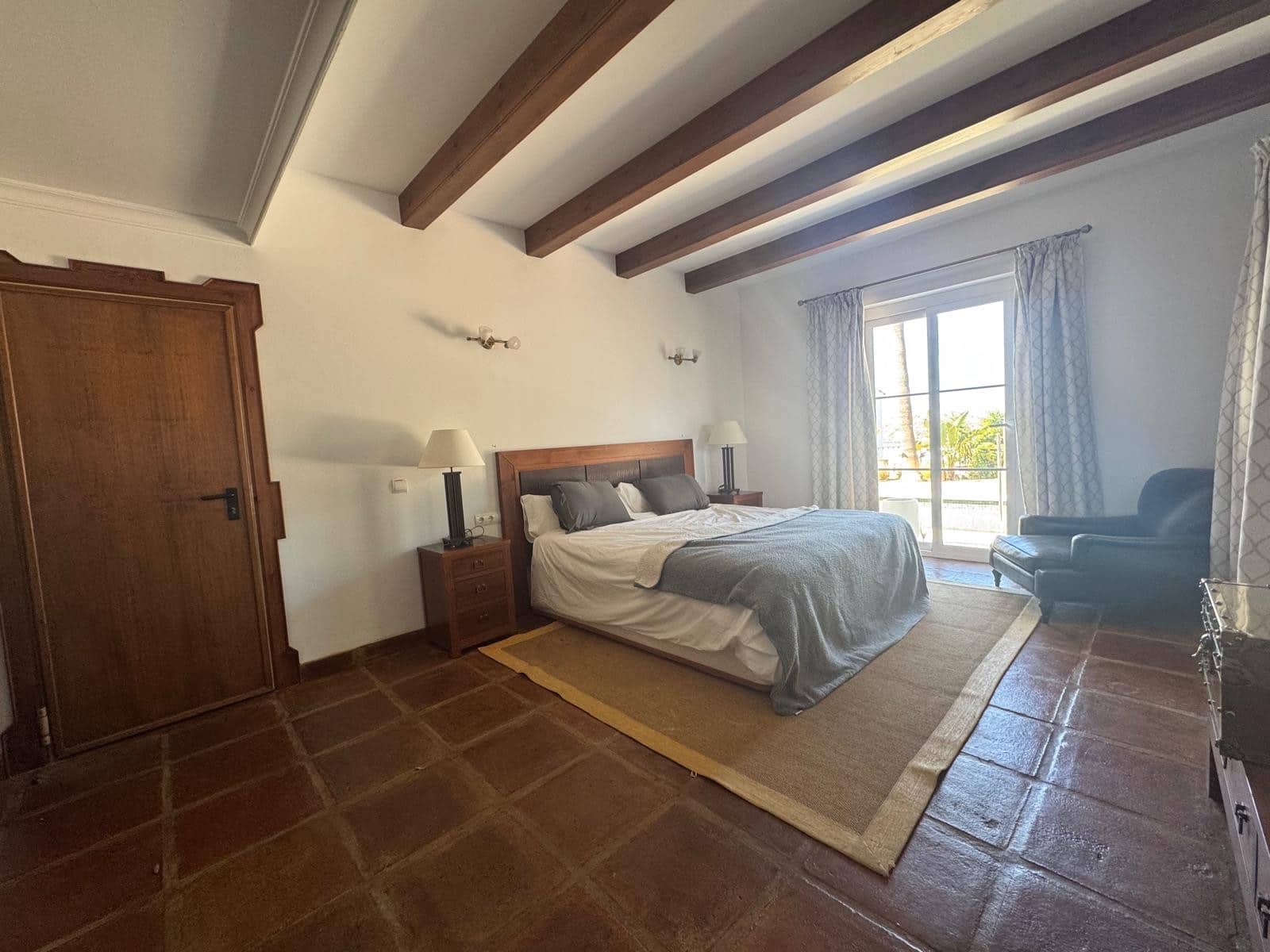 3 soverom Villa til salgs i Istan med svømmebasseng garasje - € 1 595 000 (Ref: 9219877)