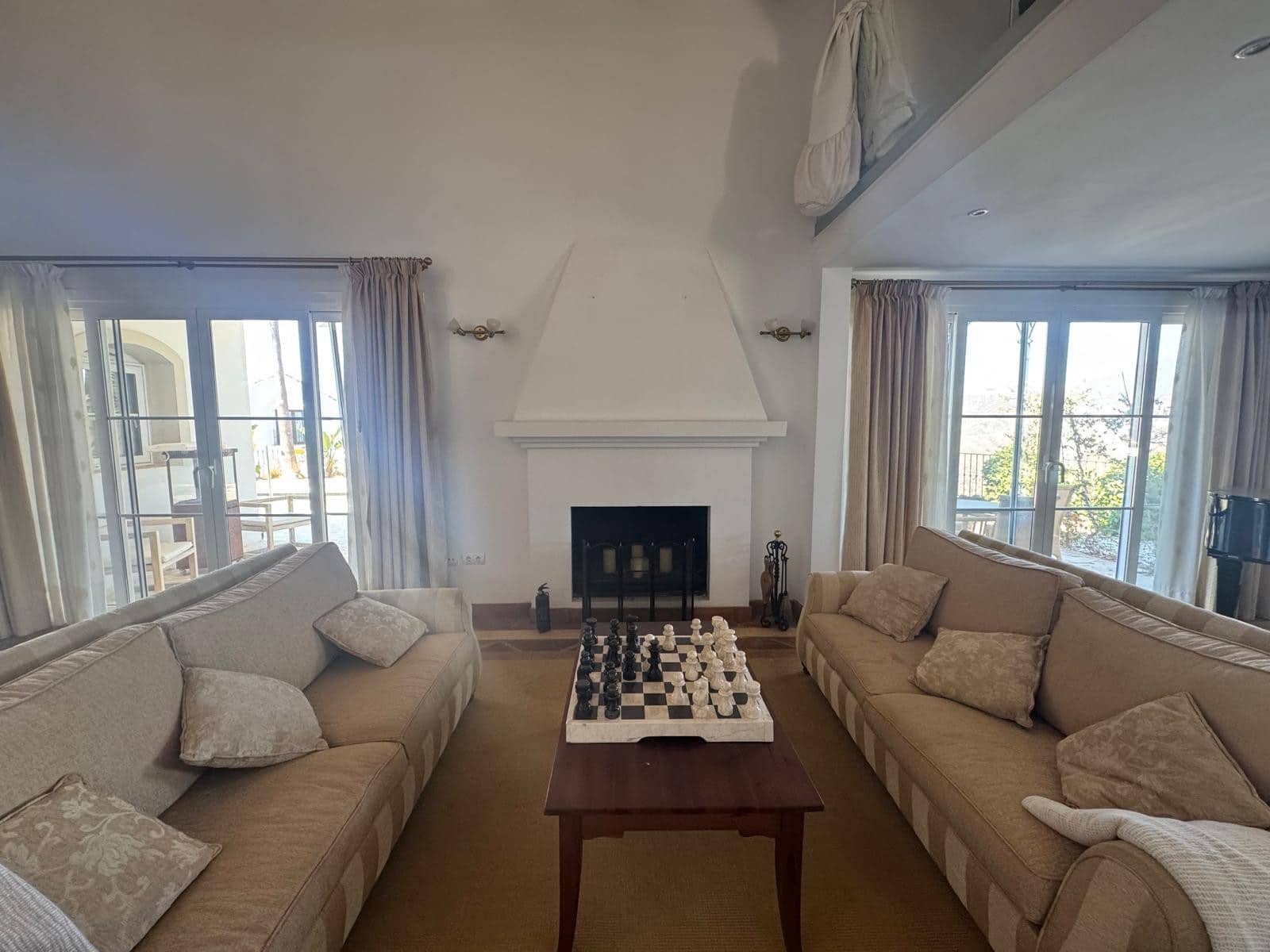 3 soverom Villa til salgs i Istan med svømmebasseng garasje - € 1 595 000 (Ref: 9219877)