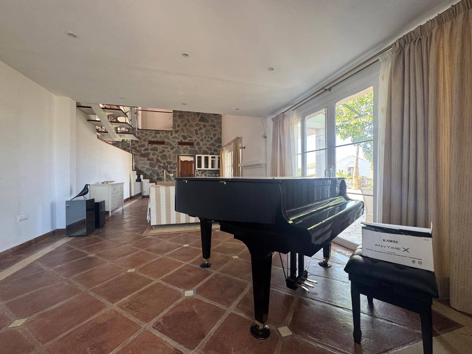 3 soverom Villa til salgs i Istan med svømmebasseng garasje - € 1 595 000 (Ref: 9219877)