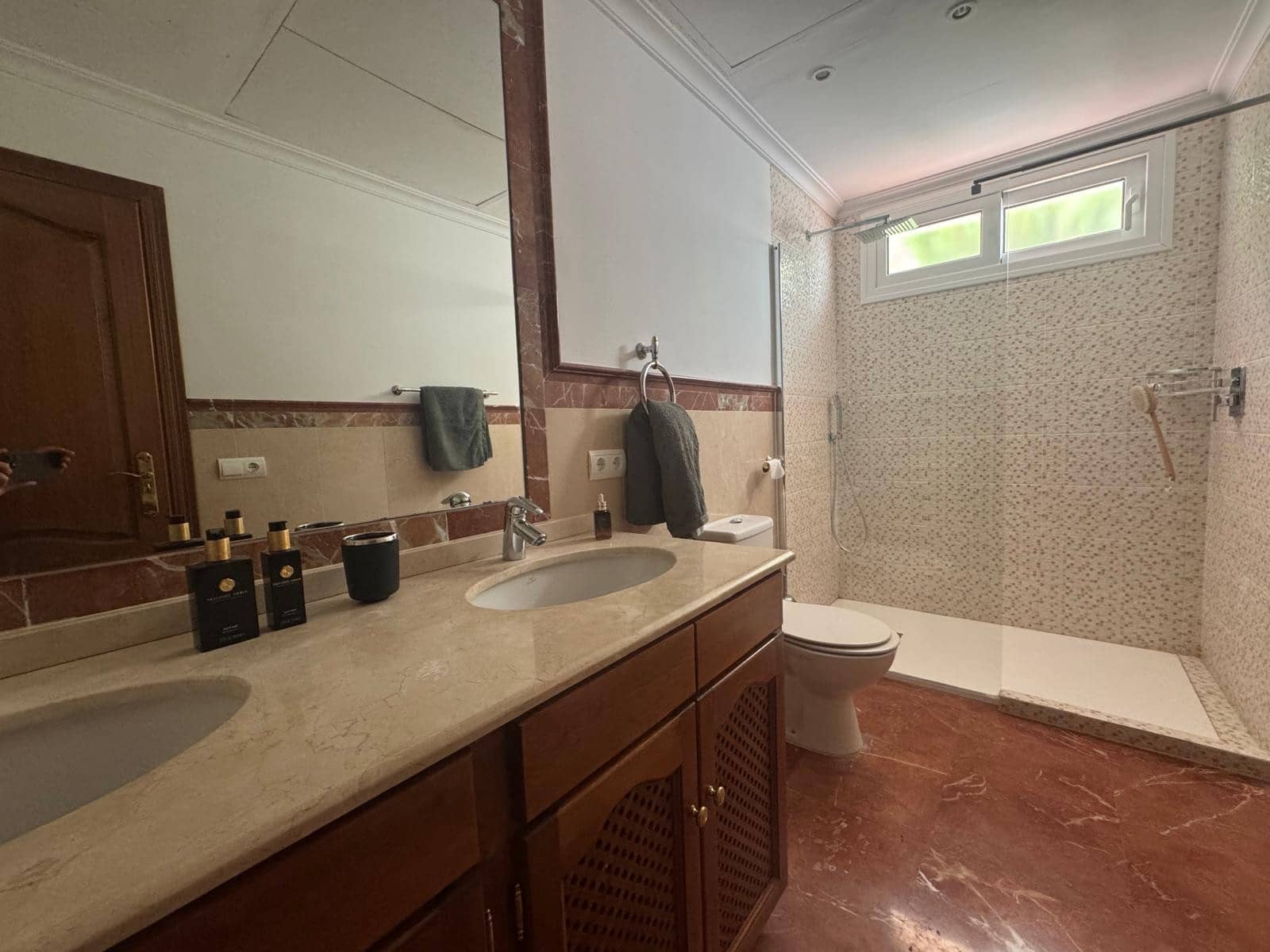 3 soverom Villa til salgs i Istan med svømmebasseng garasje - € 1 595 000 (Ref: 9219877)