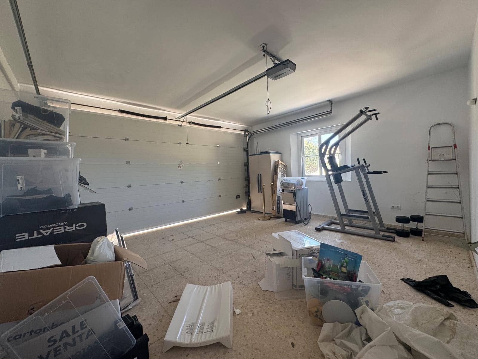 3 soverom Villa til salgs i Istan med svømmebasseng garasje - € 1 595 000 (Ref: 9219877)