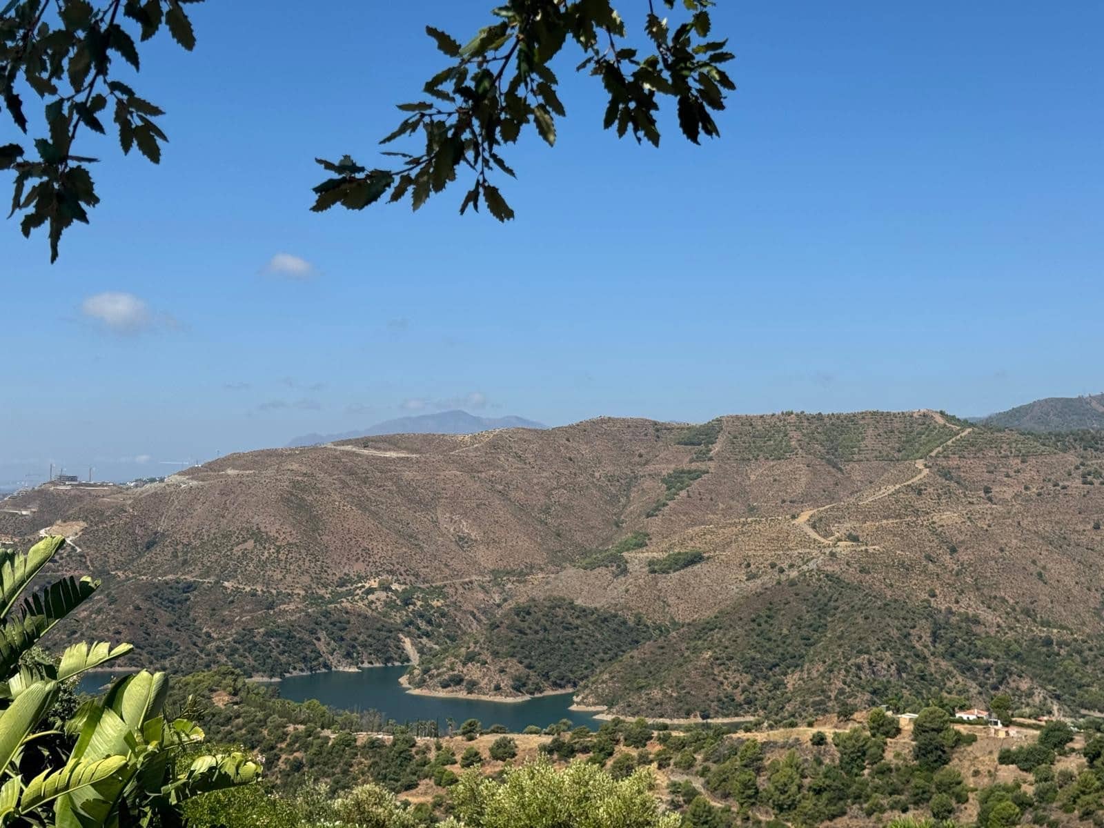 3 soverom Villa til salgs i Istan med svømmebasseng garasje - € 1 595 000 (Ref: 9219877)