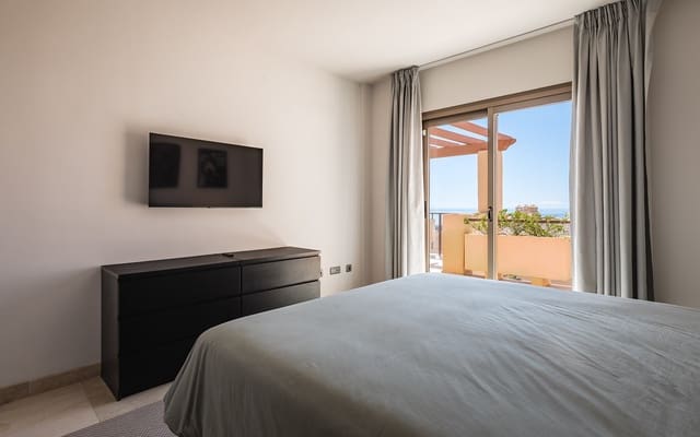 3 slaapkamer Penthouse te koop in El Paraíso, Benahavís met zwembad garage - € 795.000 (Ref: 9219878)