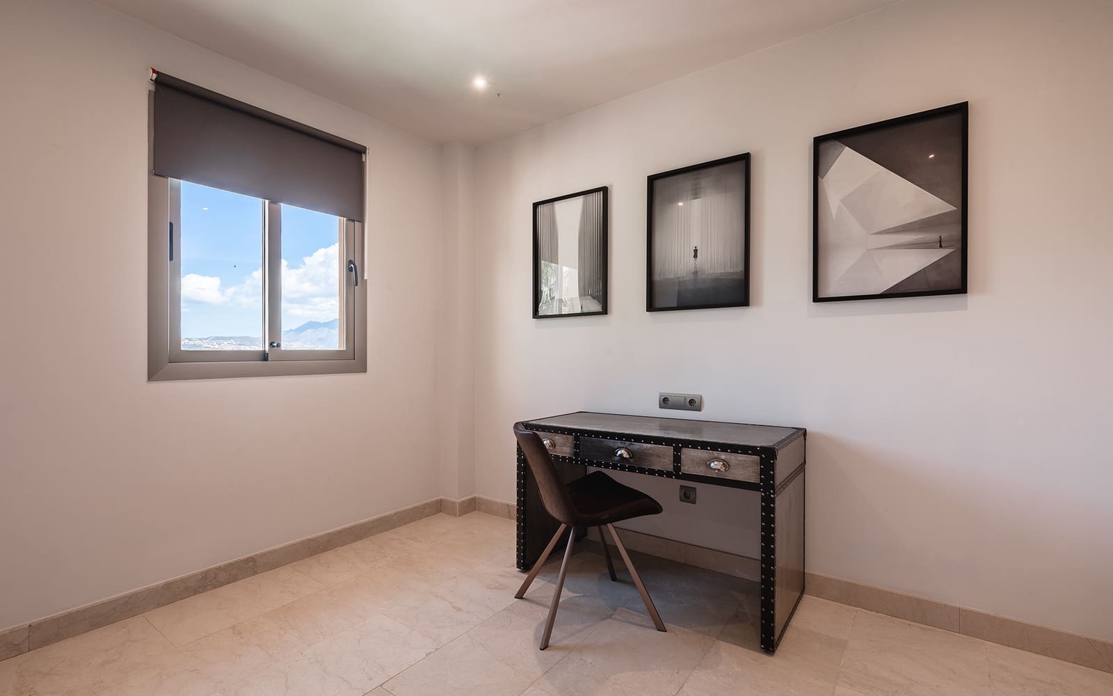 3 bedroom Penthouse for sale in Benahavis with pool garage - € 795,000 (Ref: 9219878)