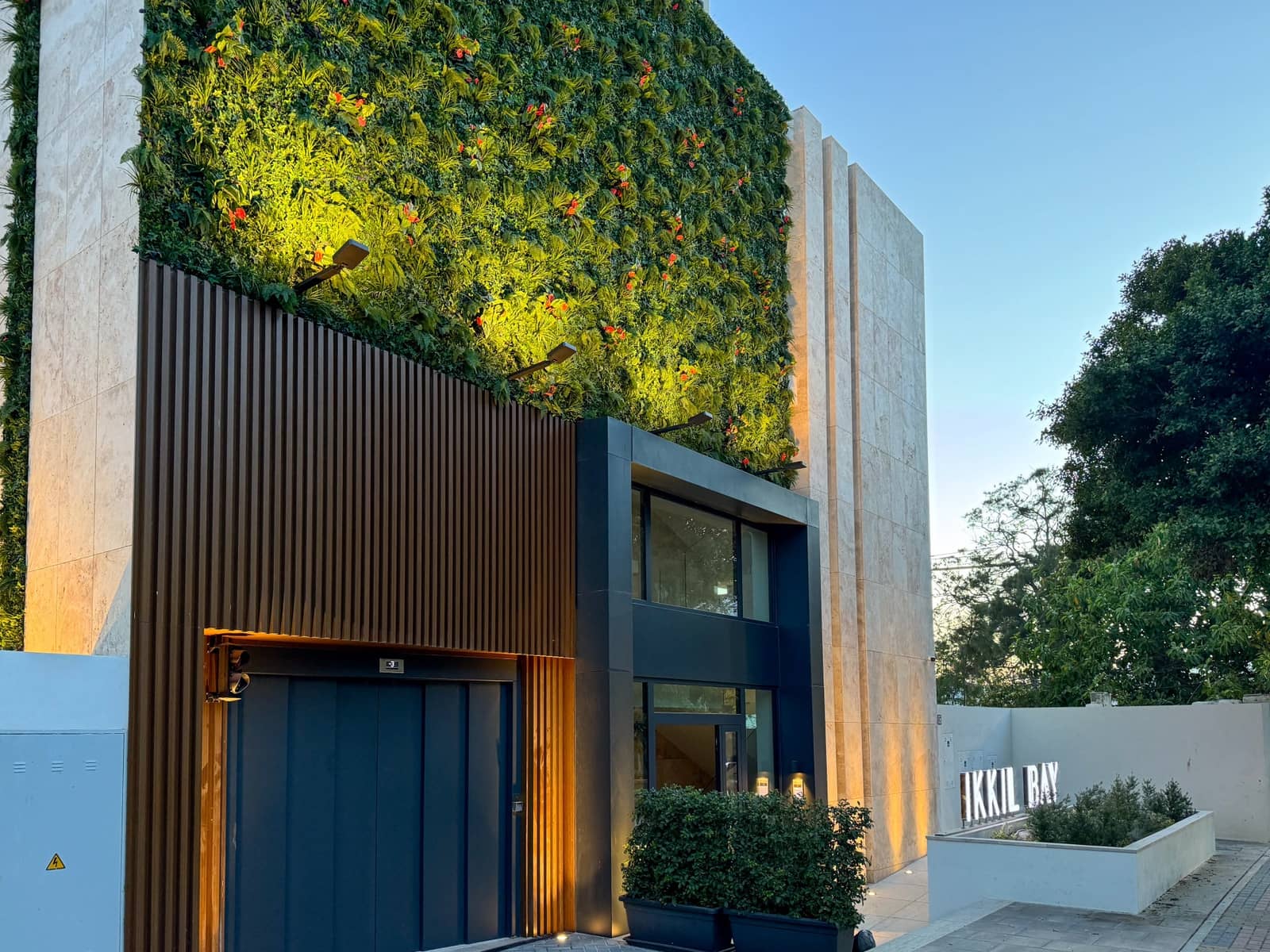 2 soveværelse Lejlighed til salg i Estepona med swimmingpool garage - € 2.310.000 (Ref: 9219879)