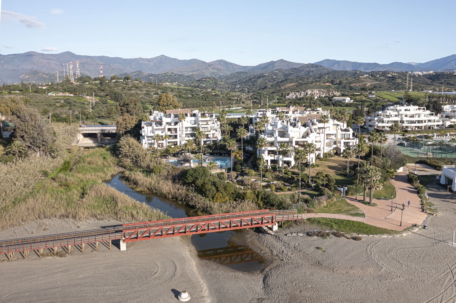 3 slaapkamer Appartement te koop in Estepona met zwembad garage - € 1.995.000 (Ref: 9219880)