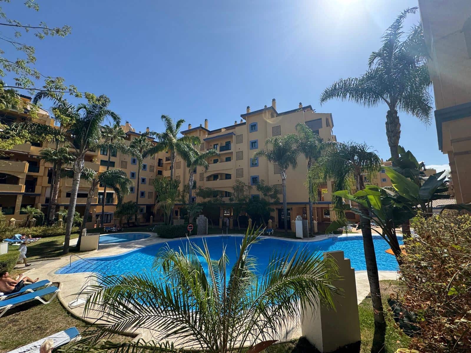 3 soverom Leilighet til salgs i San Pedro de Alcantara med svømmebasseng garasje - € 570 000 (Ref: 9239806)