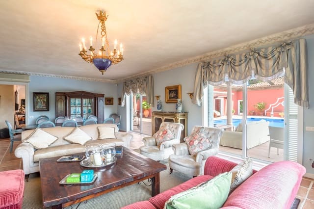 Chalet de 10 habitaciones en Sierra Blanca, Marbella en venta con piscina garaje - 8.000.000 € (Ref: 9239807)