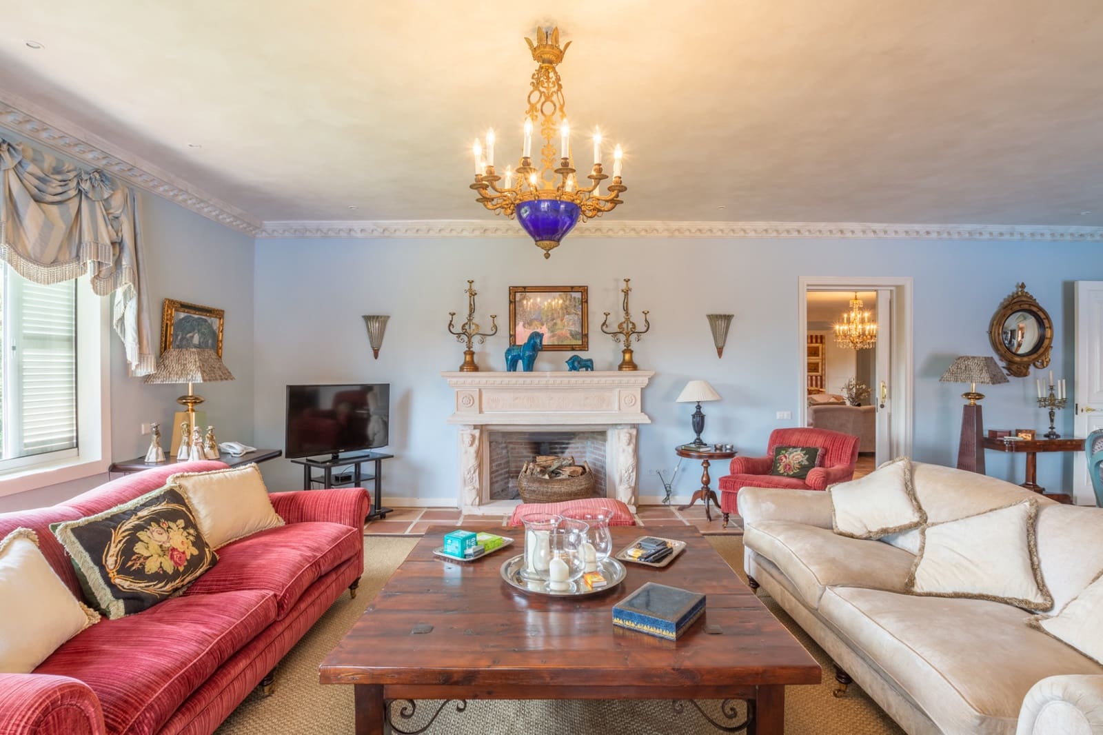 10 soverom Villa til salgs i Marbella med svømmebasseng garasje - € 8 000 000 (Ref: 9239807)