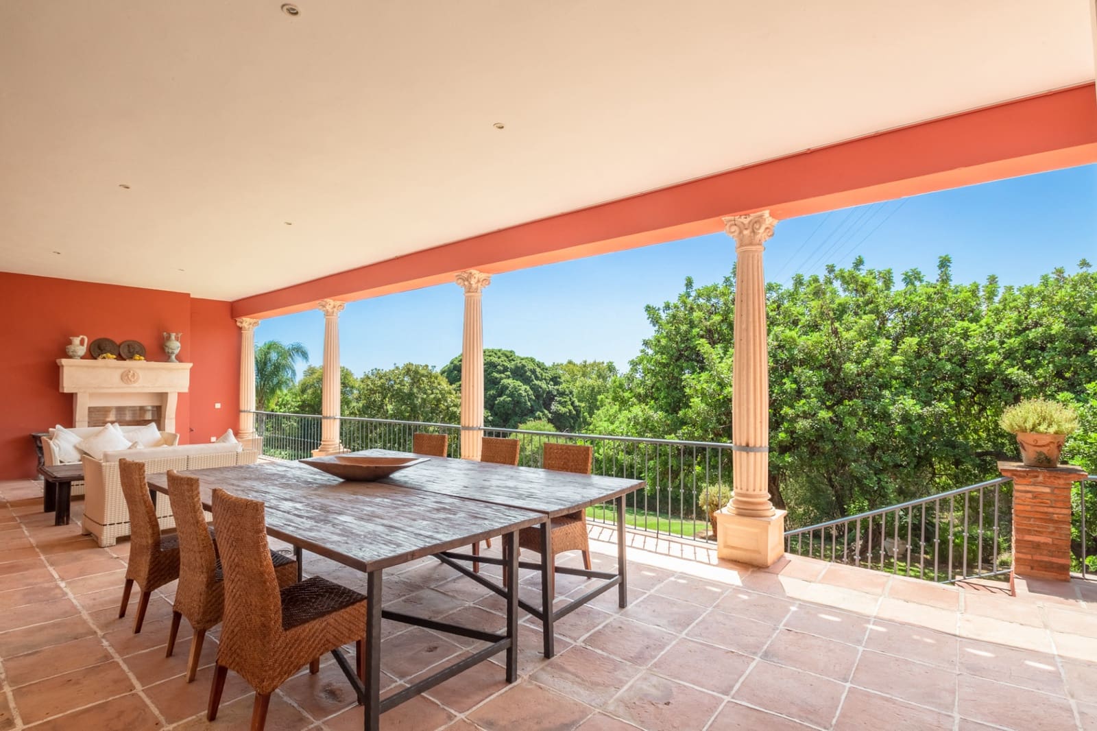 10 soverom Villa til salgs i Marbella med svømmebasseng garasje - € 8 000 000 (Ref: 9239807)