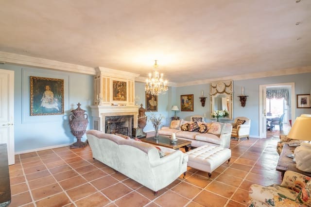 Chalet de 10 habitaciones en Sierra Blanca, Marbella en venta con piscina garaje - 8.000.000 € (Ref: 9239807)