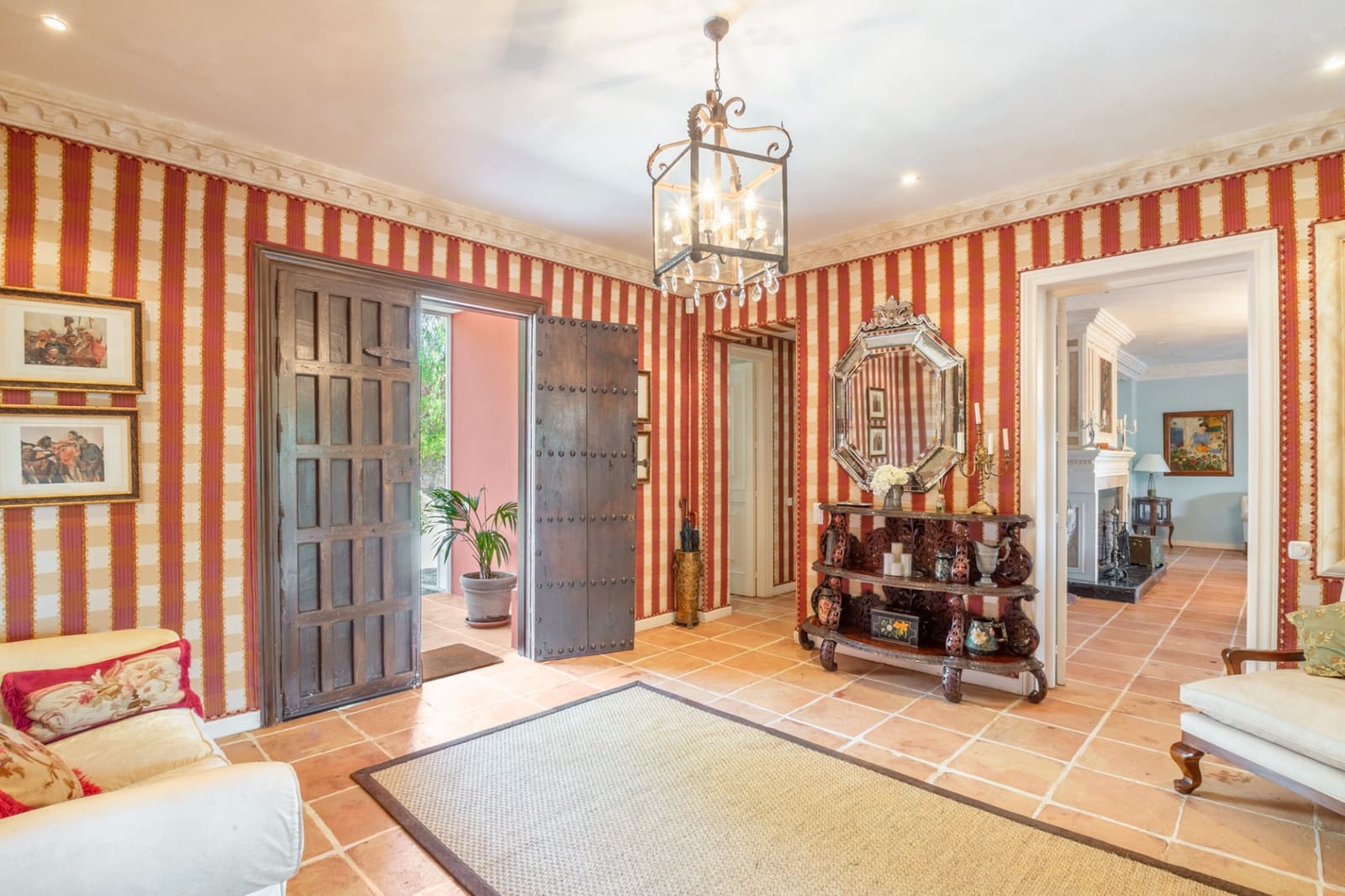 10 soverom Villa til salgs i Marbella med svømmebasseng garasje - € 8 000 000 (Ref: 9239807)