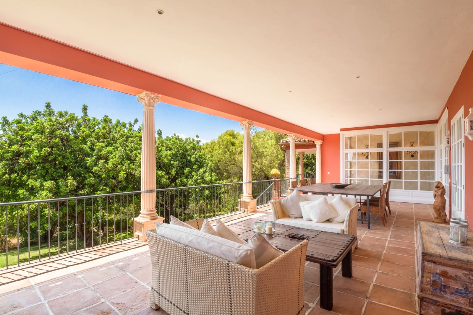 10 soverom Villa til salgs i Marbella med svømmebasseng garasje - € 8 000 000 (Ref: 9239807)
