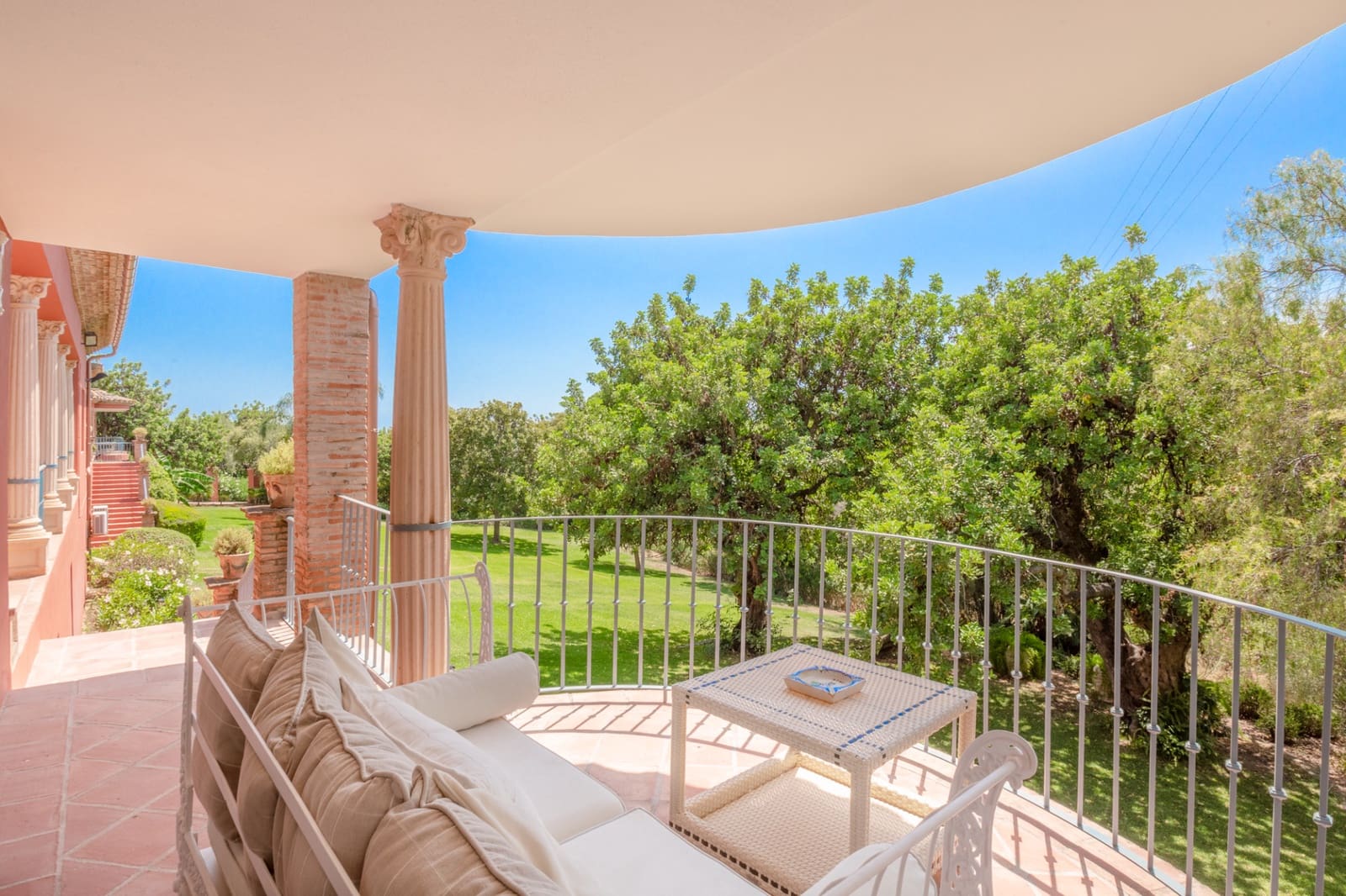 10 bedroom Villa for sale in Marbella with pool garage - € 8,000,000 (Ref: 9239807)
