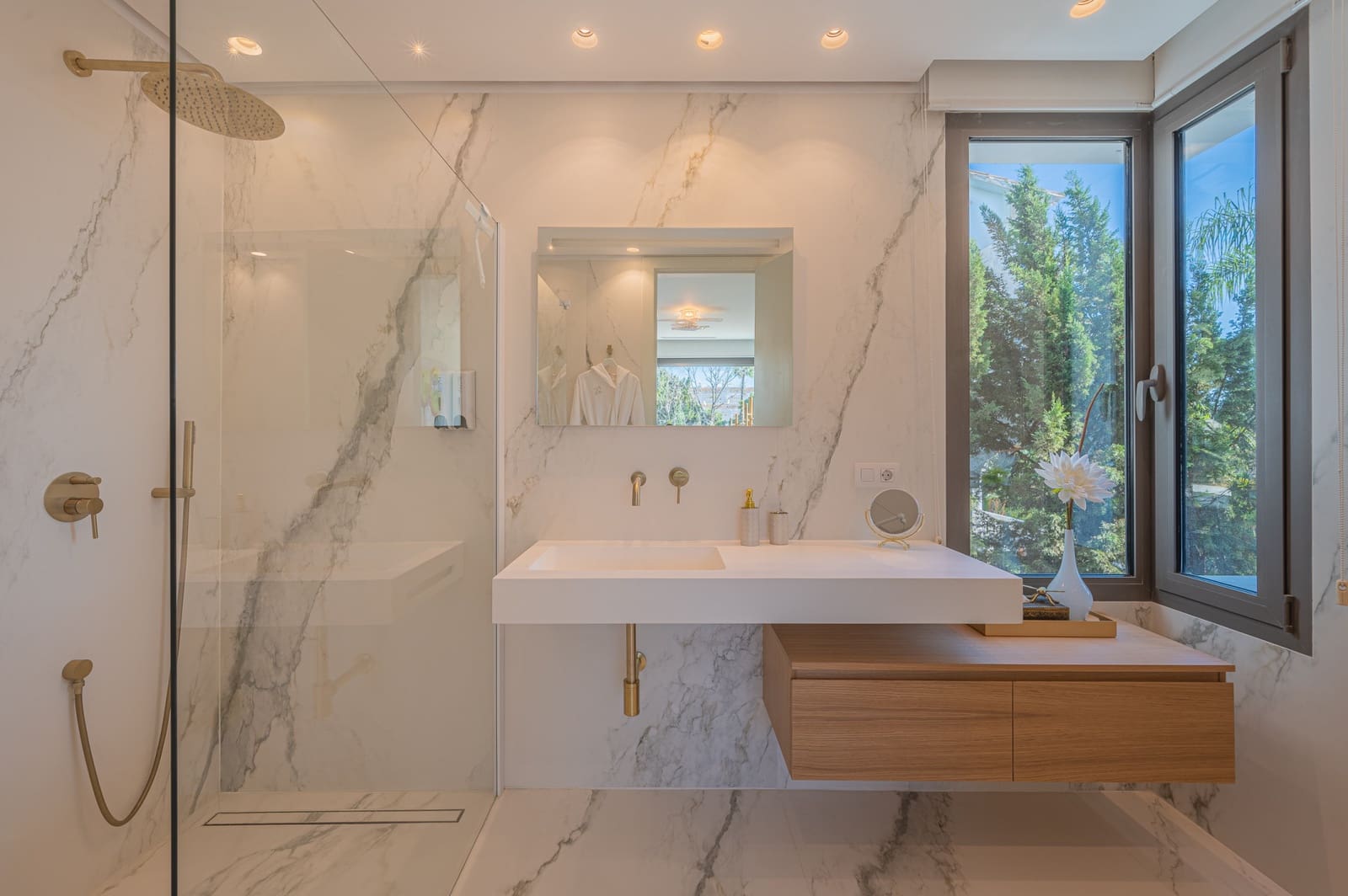 4 soveværelse Villa til salg i Marbella med swimmingpool garage - € 2.450.000 (Ref: 9239809)