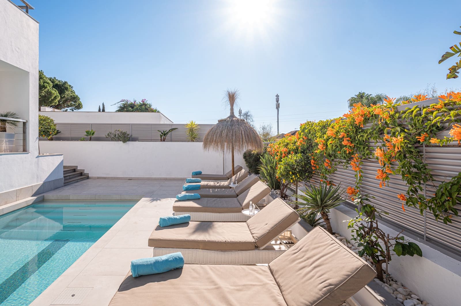 4 Zimmer Villa zu verkaufen in Marbella mit Pool Garage - 2.450.000 € (Ref: 9239809)