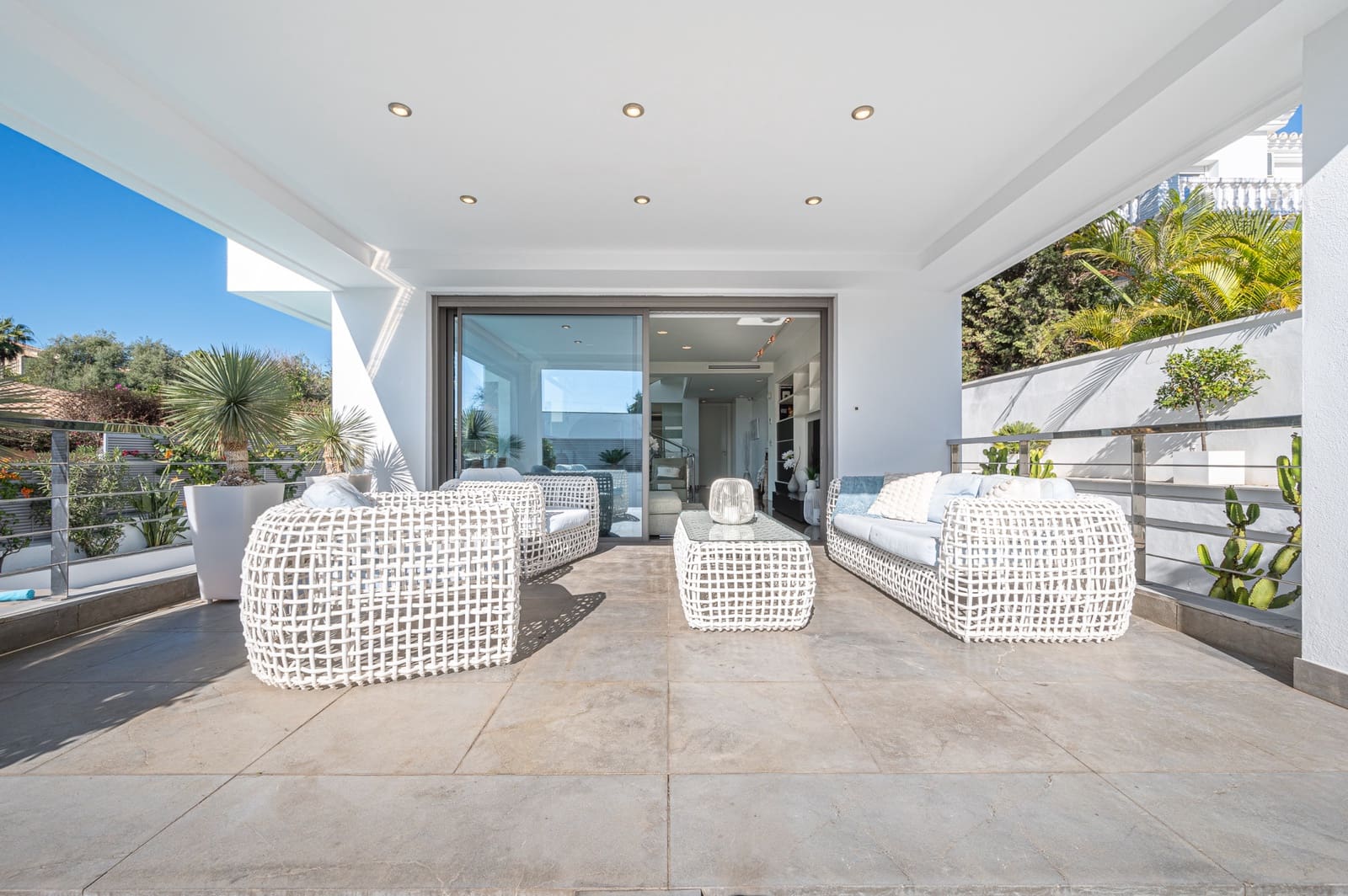 4 Zimmer Villa zu verkaufen in Marbella mit Pool Garage - 2.450.000 € (Ref: 9239809)