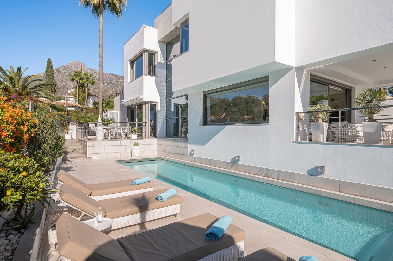4 Zimmer Villa zu verkaufen in Marbella mit Pool Garage - 2.450.000 € (Ref: 9239809)