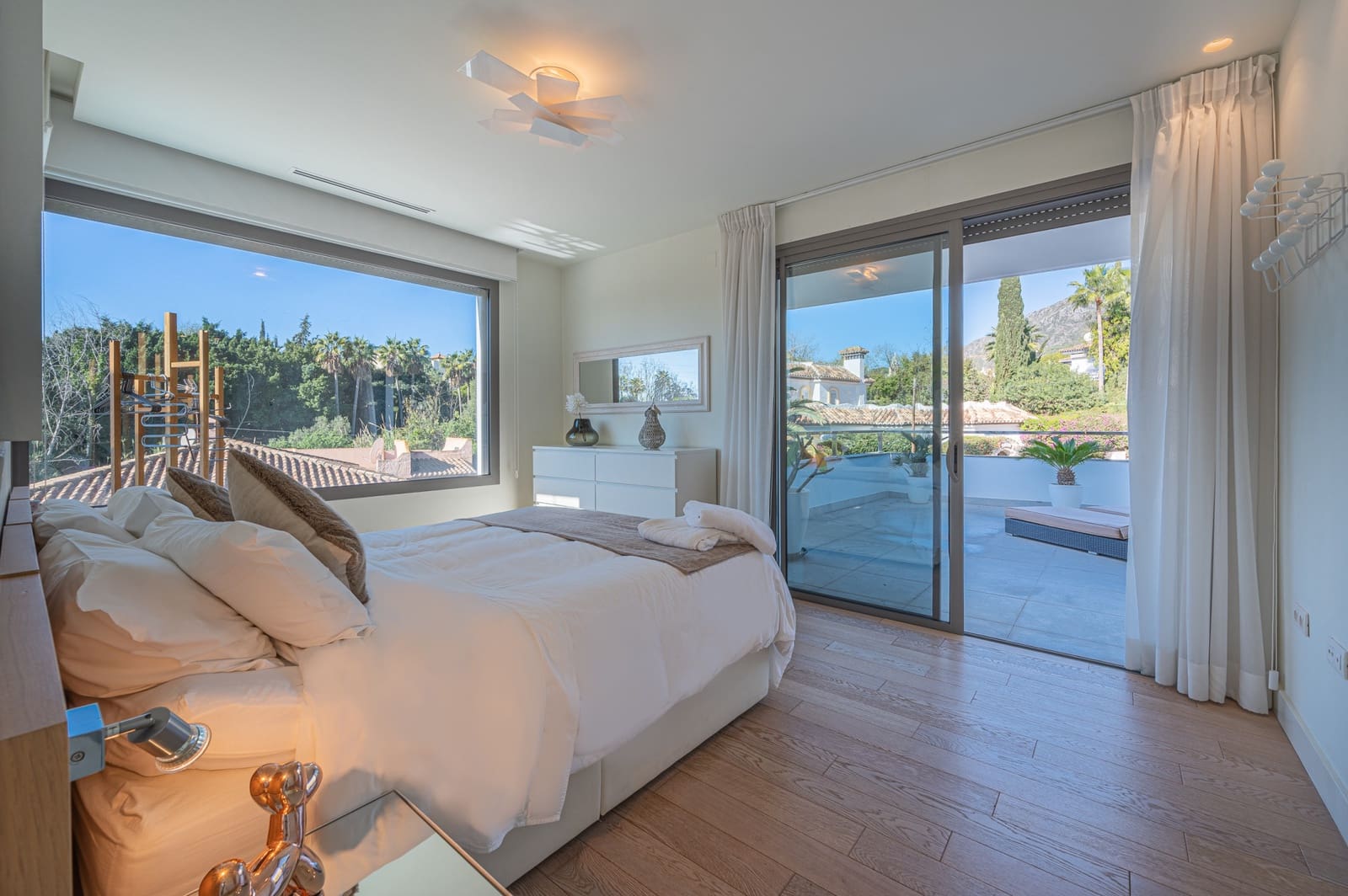 4 Zimmer Villa zu verkaufen in Marbella mit Pool Garage - 2.450.000 € (Ref: 9239809)