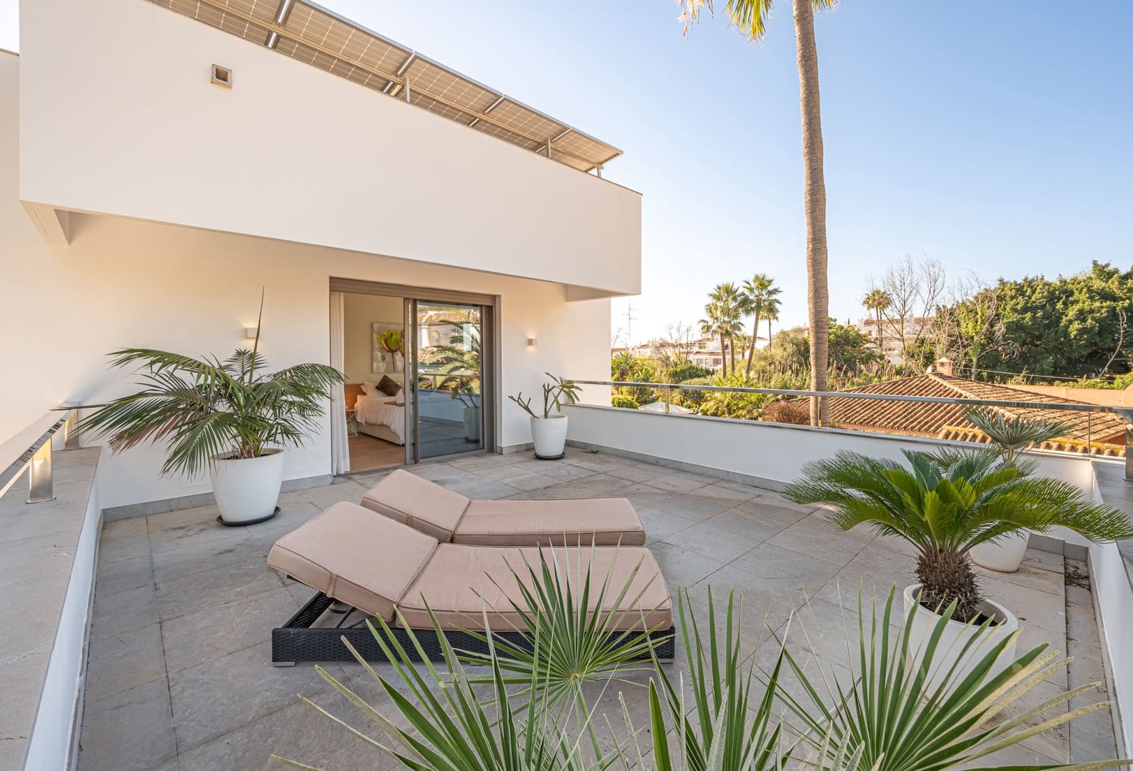 4 Zimmer Villa zu verkaufen in Marbella mit Pool Garage - 2.450.000 € (Ref: 9239809)