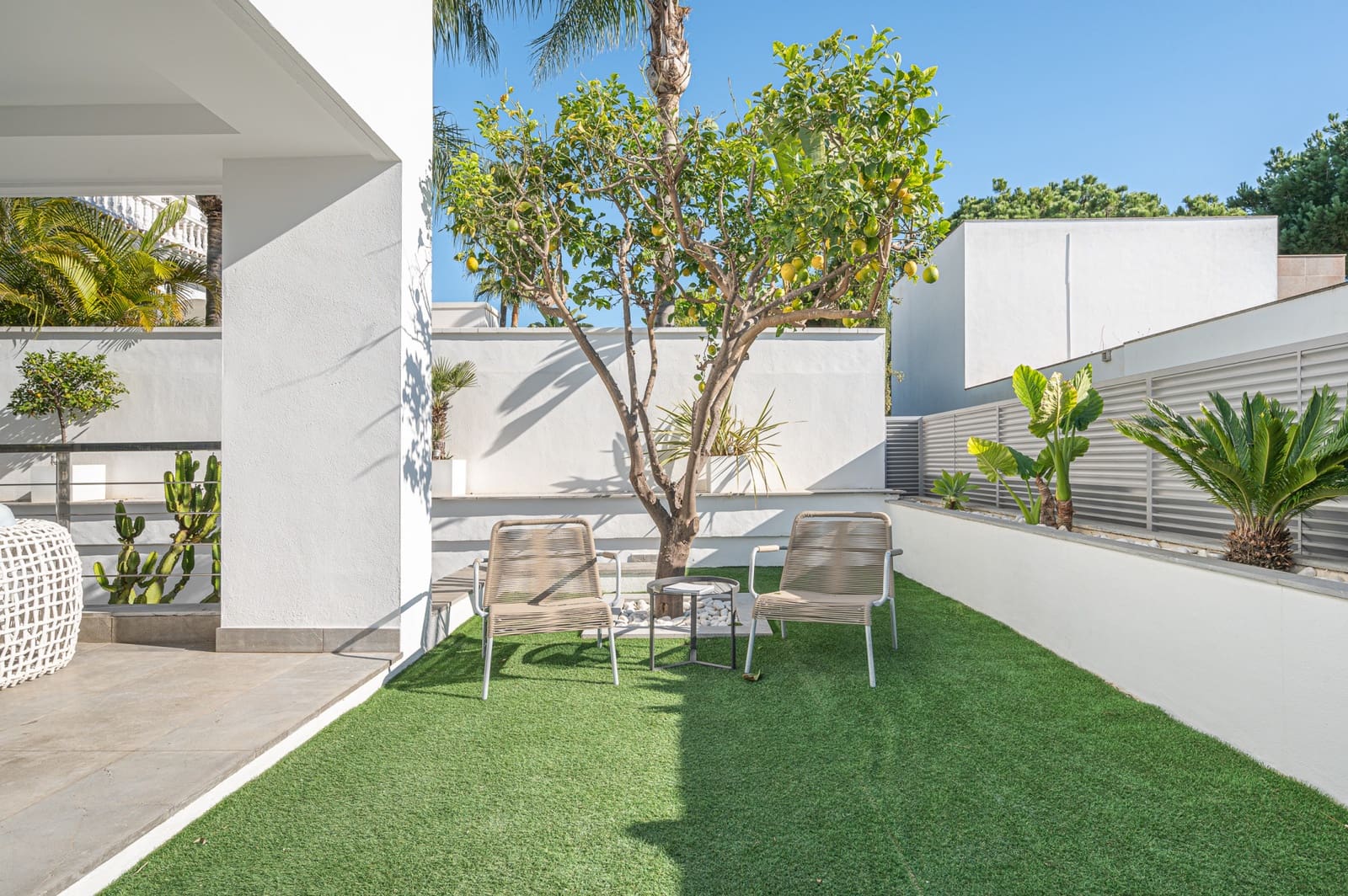 4 Zimmer Villa zu verkaufen in Marbella mit Pool Garage - 2.450.000 € (Ref: 9239809)