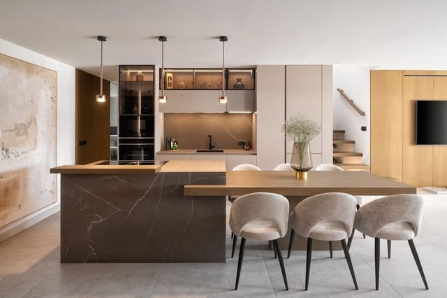 3 soverom Penthouse til salgs i Casco Antiguo, Marbella med svømmebasseng garasje - € 2 275 000 (Ref: 9239812)