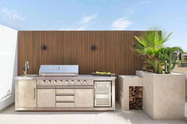 3 soverom Penthouse til salgs i Casco Antiguo, Marbella med svømmebasseng garasje - € 2 275 000 (Ref: 9239812)